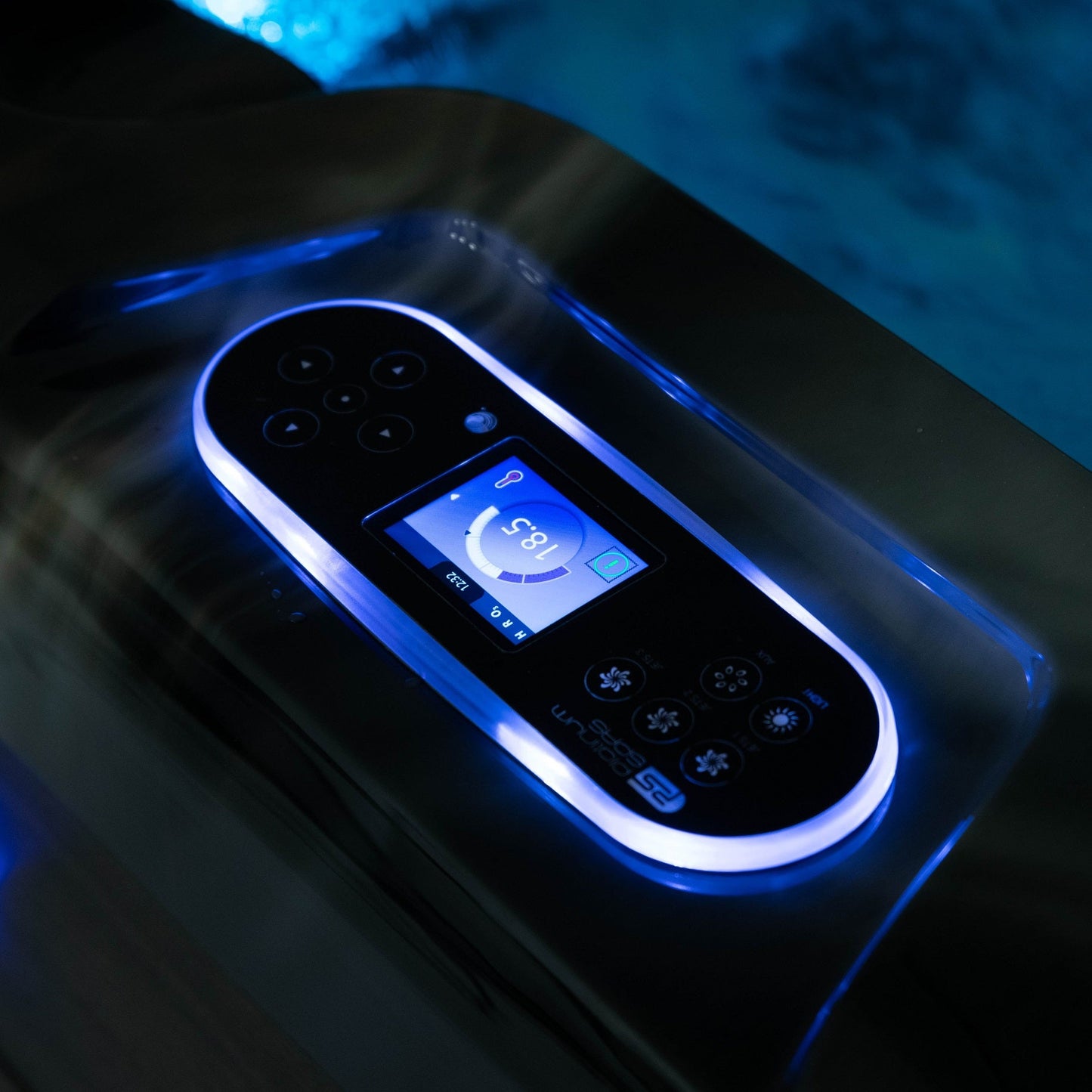 Outdoor Monaco - 5 Person Hot Tub With 1 Lounger