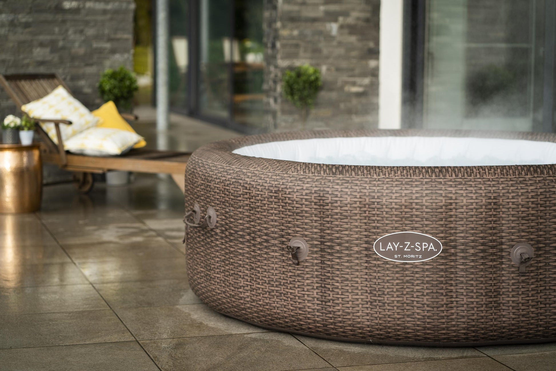 Lay-z Spa Lay-Z-Spa® AirJet St. Moritz - 7 Person Inflatable Hot Tub