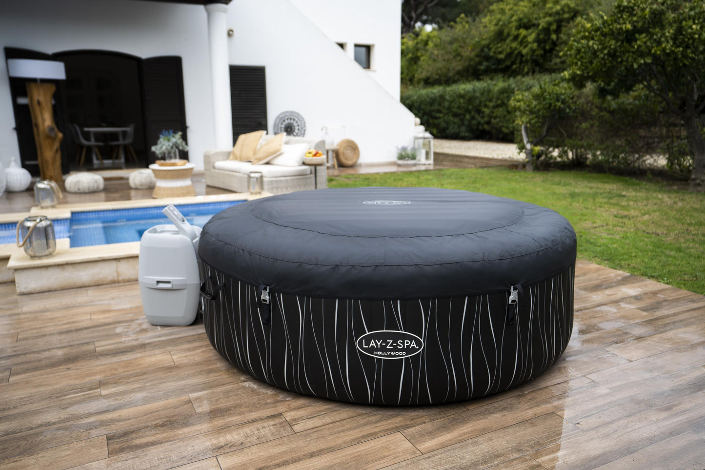 Lay-z Spa Lay-Z-Spa® AirJet Hollywood - 6 Person Inflatable Hot Tub