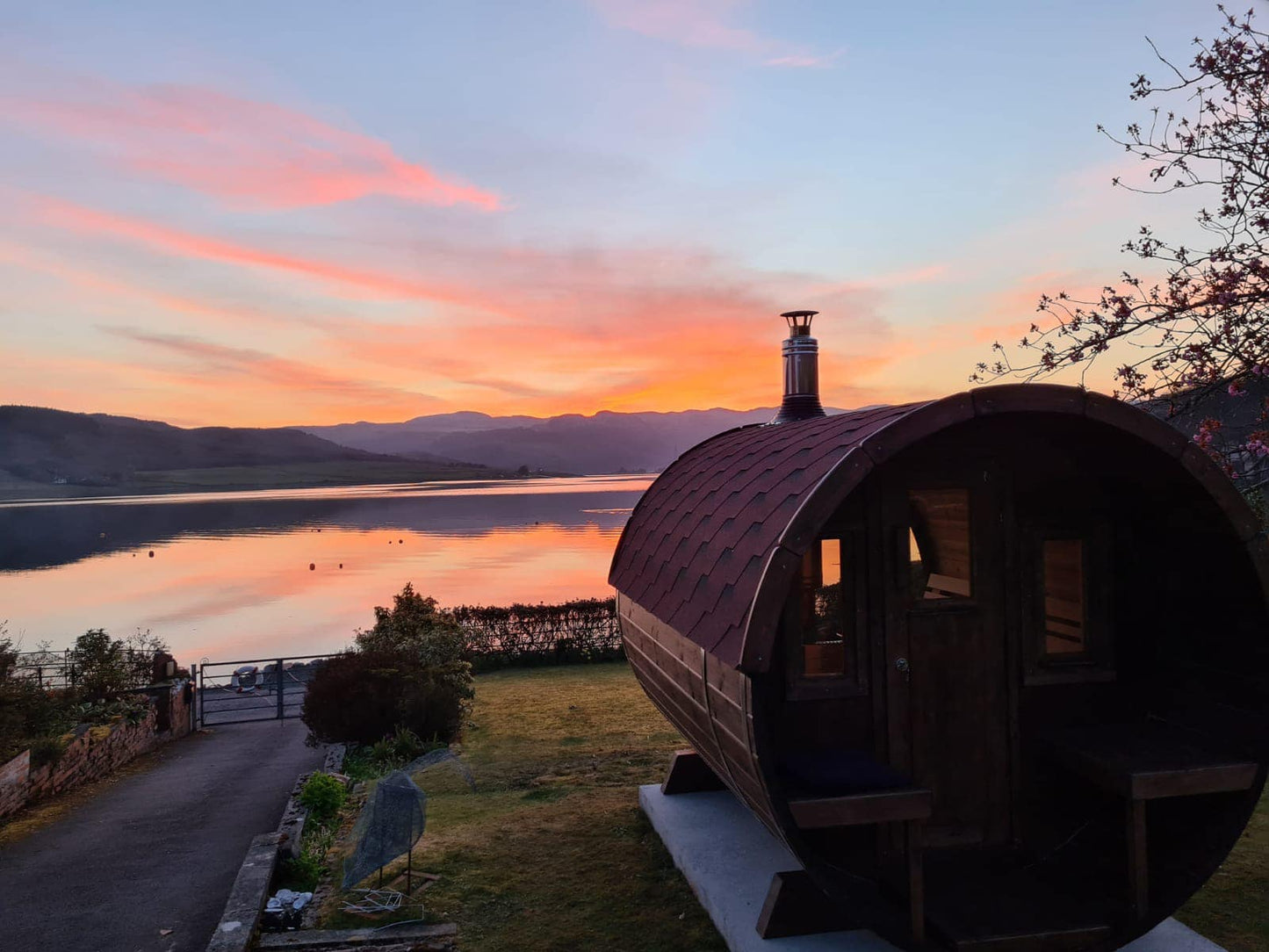  Outdoor Terrace 160 - 2 To 4 Person Barrel Sauna