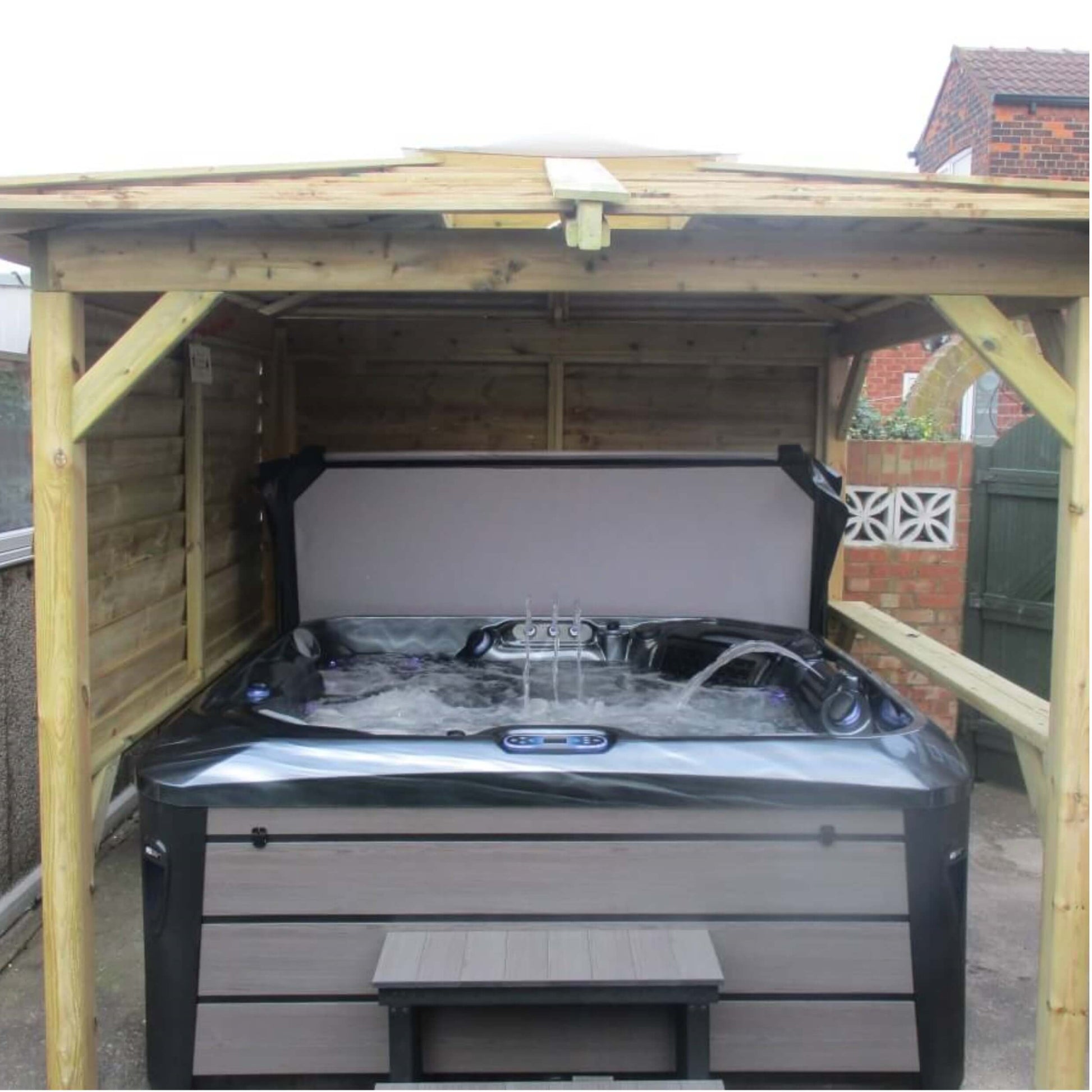  Outdoor Santorini - 5 Person Hot Tub With Gazebo Package