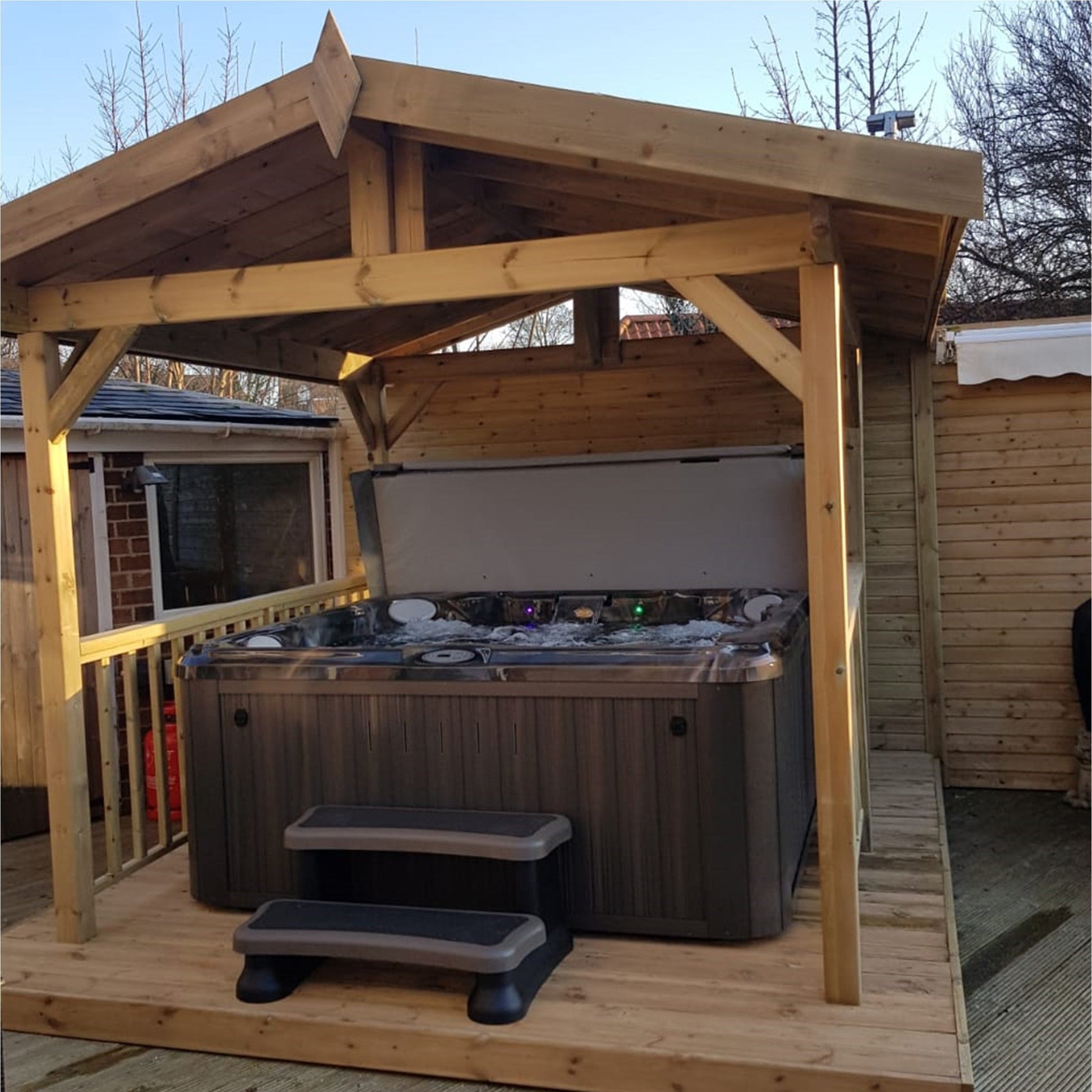  Jacuzzi® J235™ - 5-6 Person Hot Tub With Gazebo Package