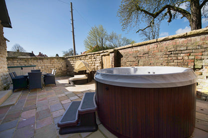  Jacuzzi® J210™ - 4 Person Hot Tub