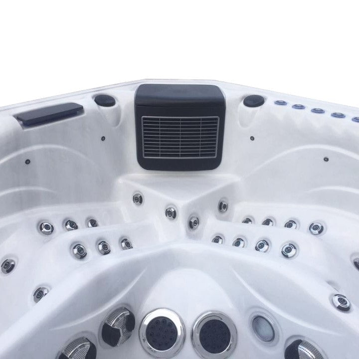  Outdoor Barcelona - 5 Person Hot Tub With 2 Loungers