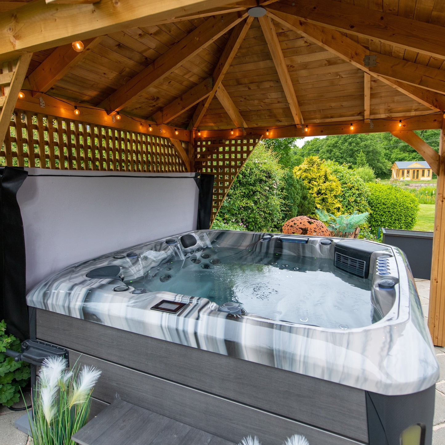  Outdoor Barcelona - 5 Person Hot Tub With 2 Loungers