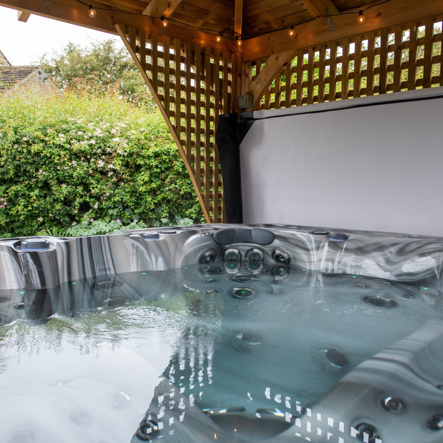  Outdoor Barcelona - 5 Person Hot Tub With 2 Loungers
