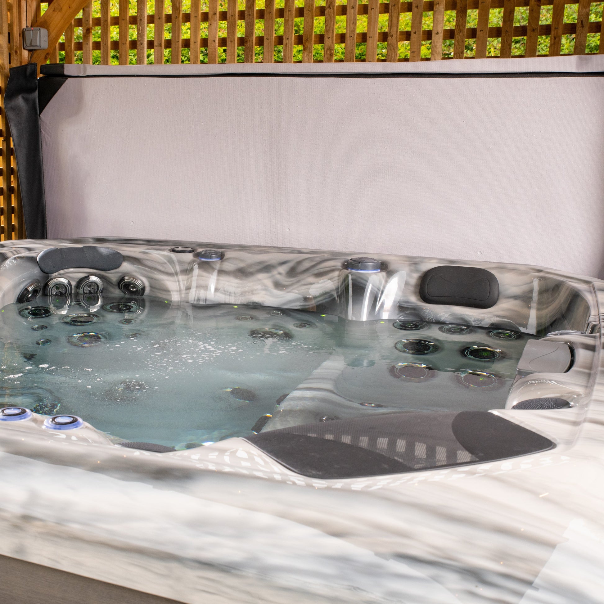  Outdoor Barcelona - 5 Person Hot Tub With 2 Loungers