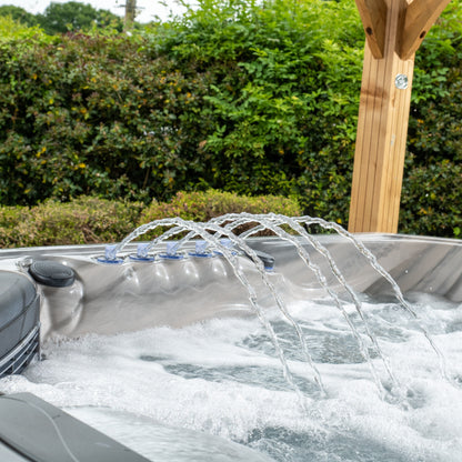  Outdoor Barcelona - 5 Person Hot Tub With 2 Loungers