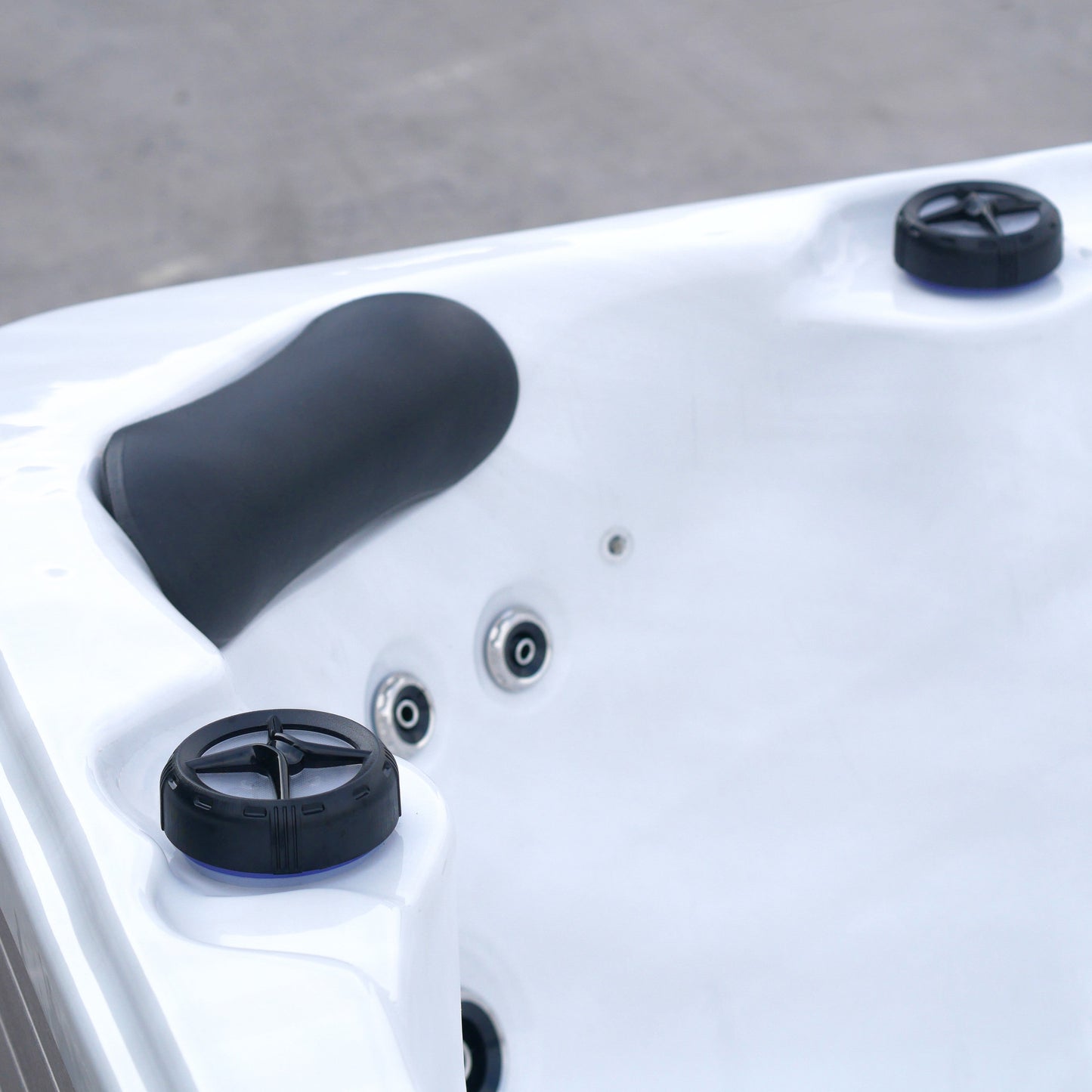  Outdoor Happy - 5 Person Hot Tub With 2 Loungers