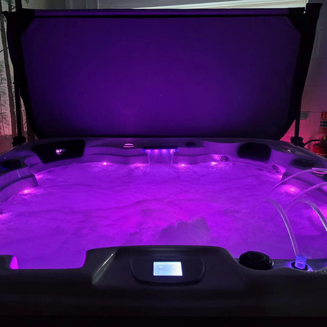  Outdoor Infinity - 6 Person Hot Tub With 1 Lounger