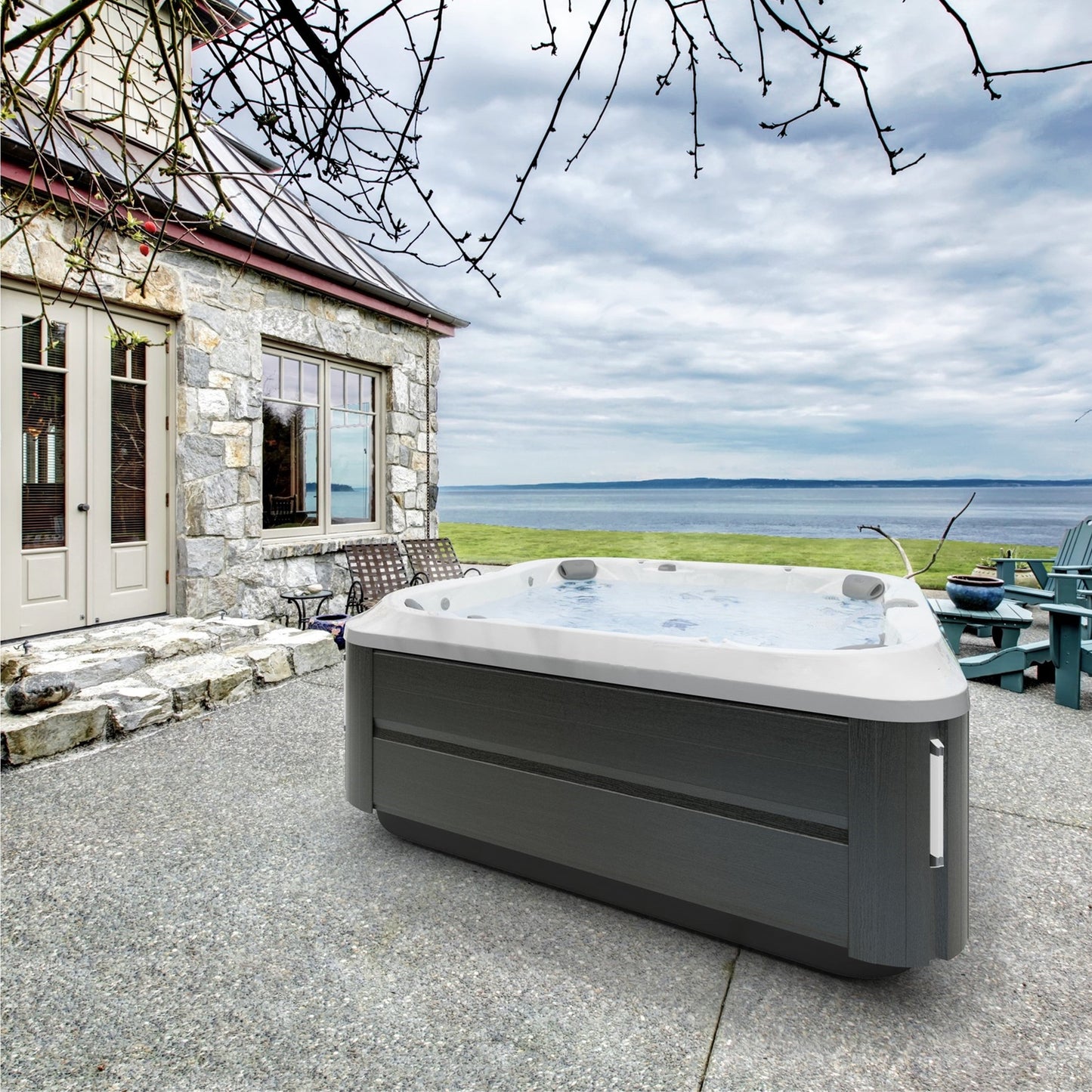  Jacuzzi® J385IP™ - 7 Person Hot Tub