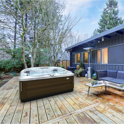  Jacuzzi® J475IP™ - 6 Person Hot Tub With 1 Lounger