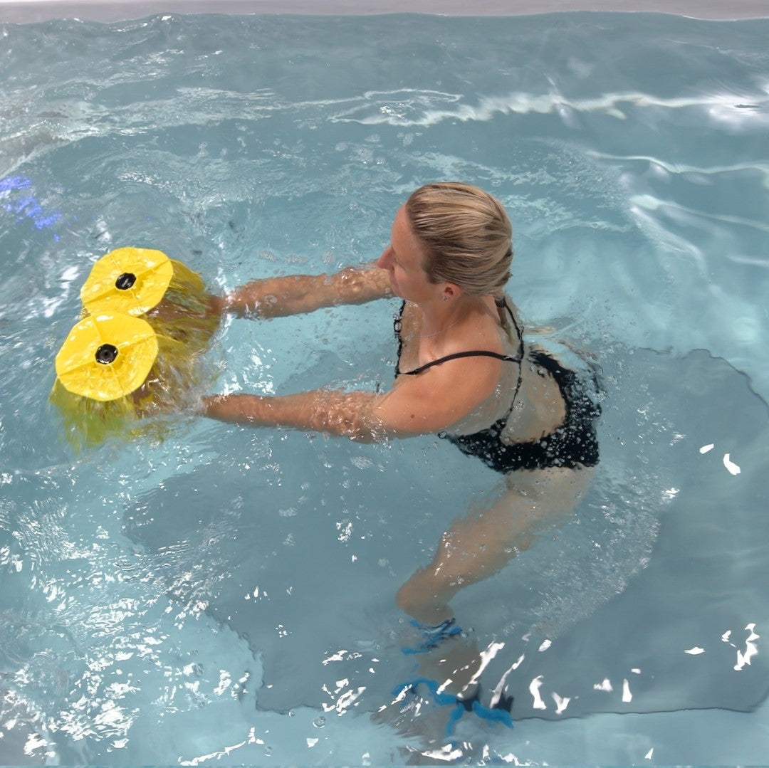 Jacuzzi® PowerActive™ J-19™ - 19ft Swim Spa