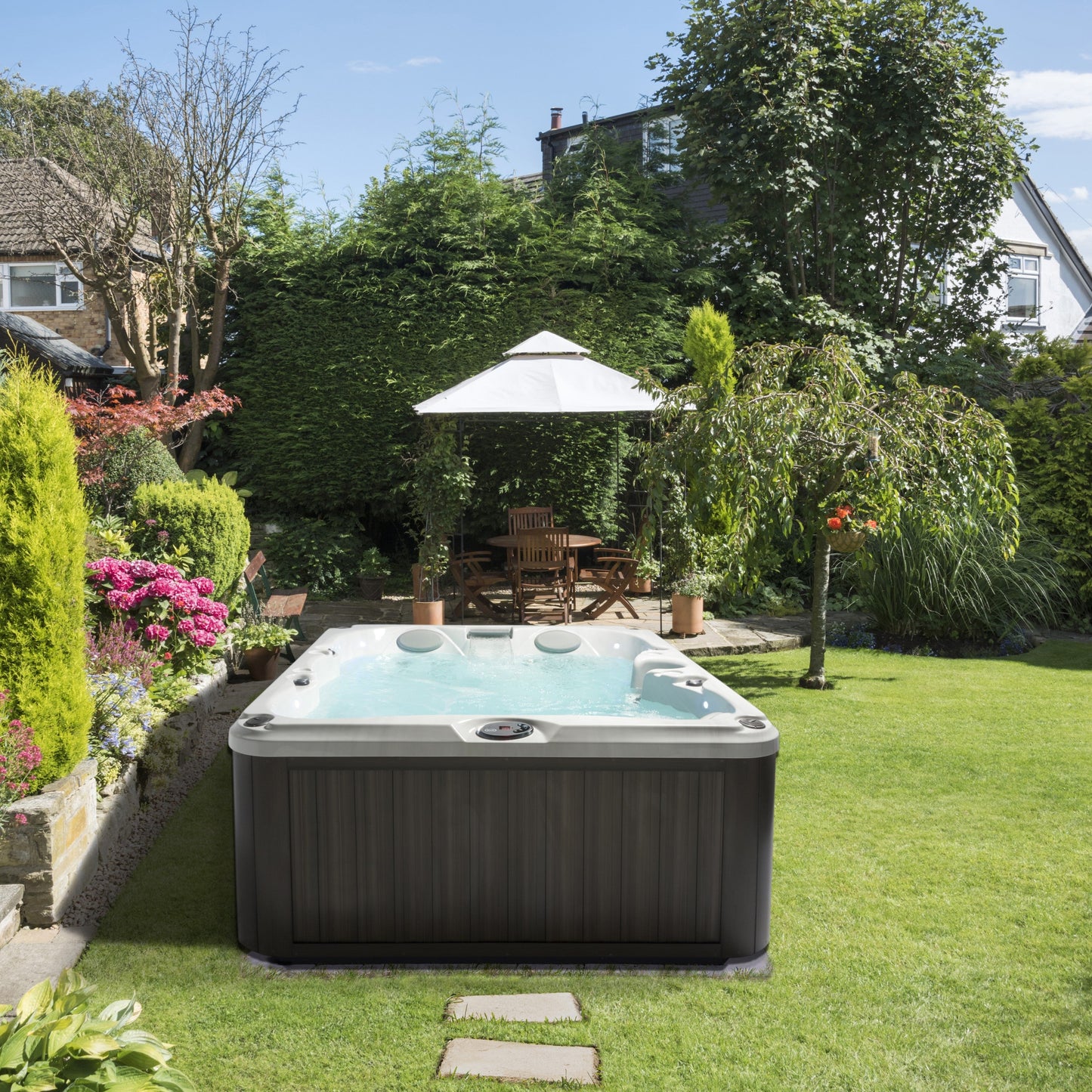  Jacuzzi® J225™ - 4 Person Hot Tub