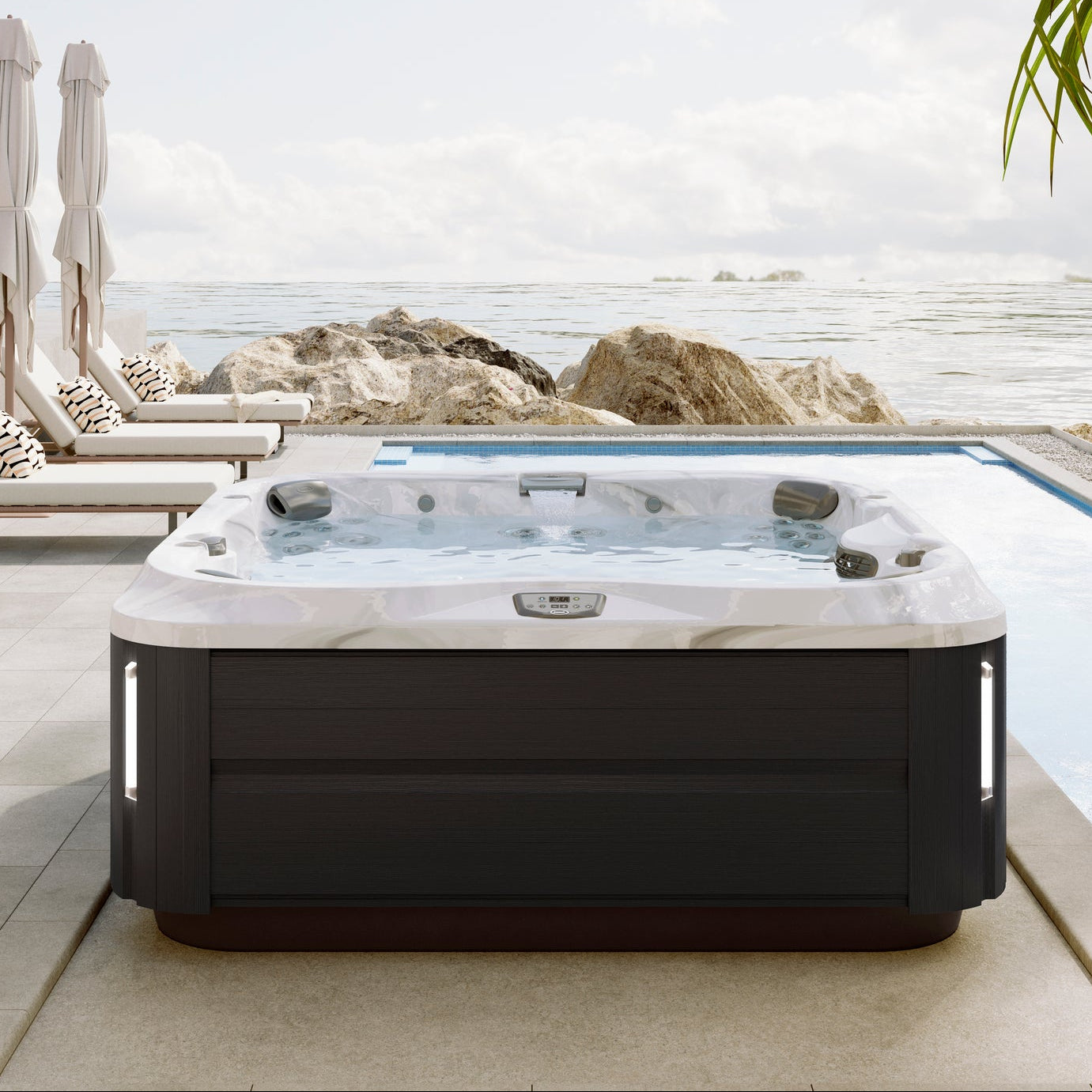  Jacuzzi® J385IP™ - 7 Person Hot Tub