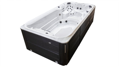  Jacuzzi® PowerActive™ J-16™ - 16ft Swim Spa