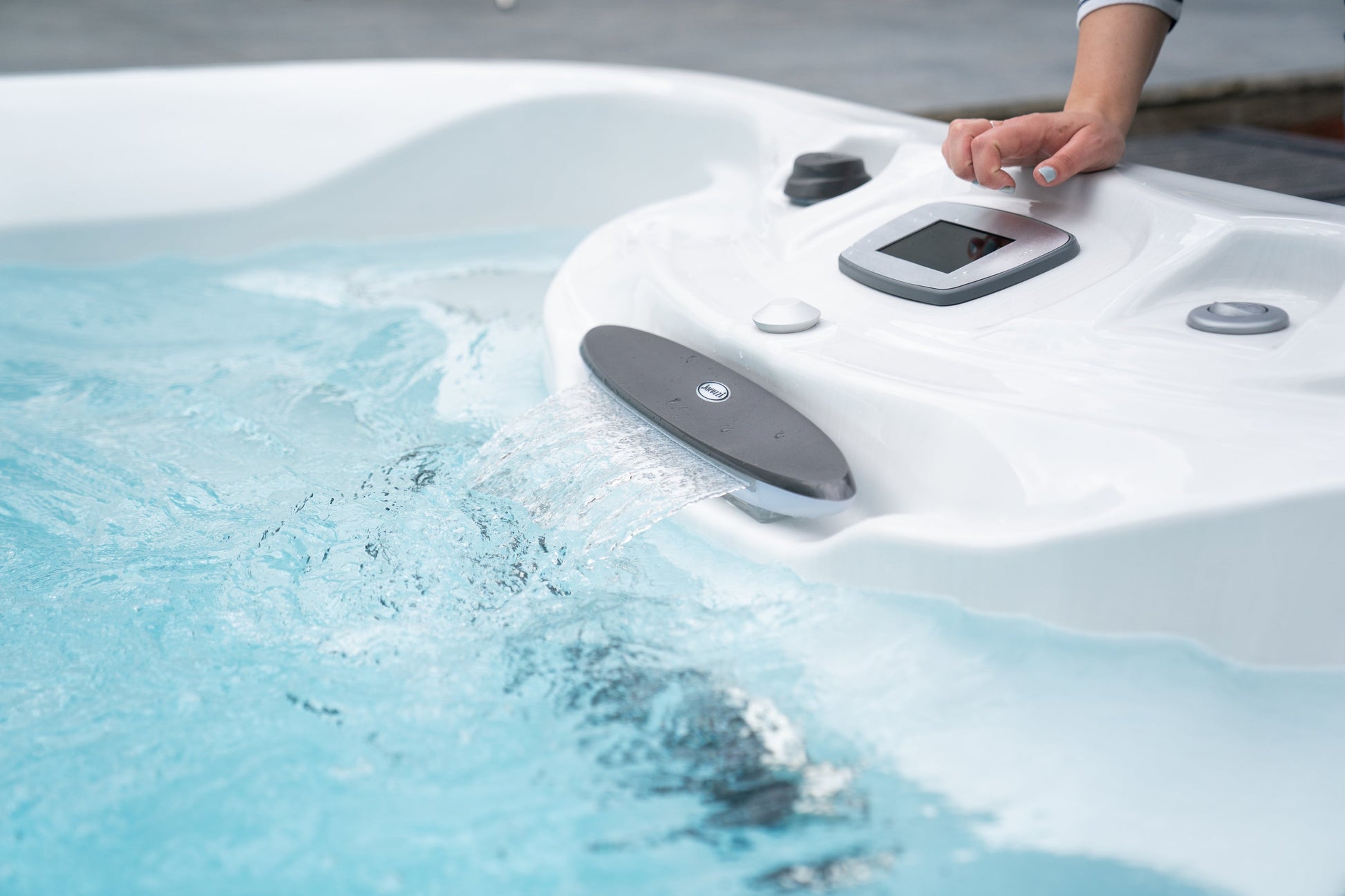  Jacuzzi® PowerPro™ J-16™ - 16ft Swim Spa