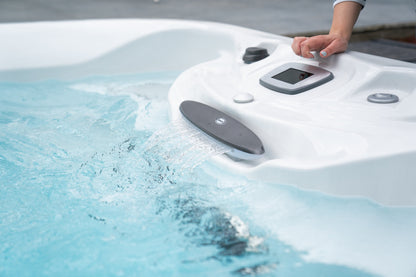  Jacuzzi® PowerPro™ J-16™ - 16ft Swim Spa