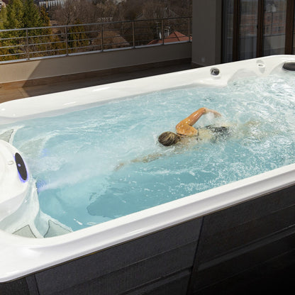  Jacuzzi® PowerActive™ J-16™ - 16ft Swim Spa