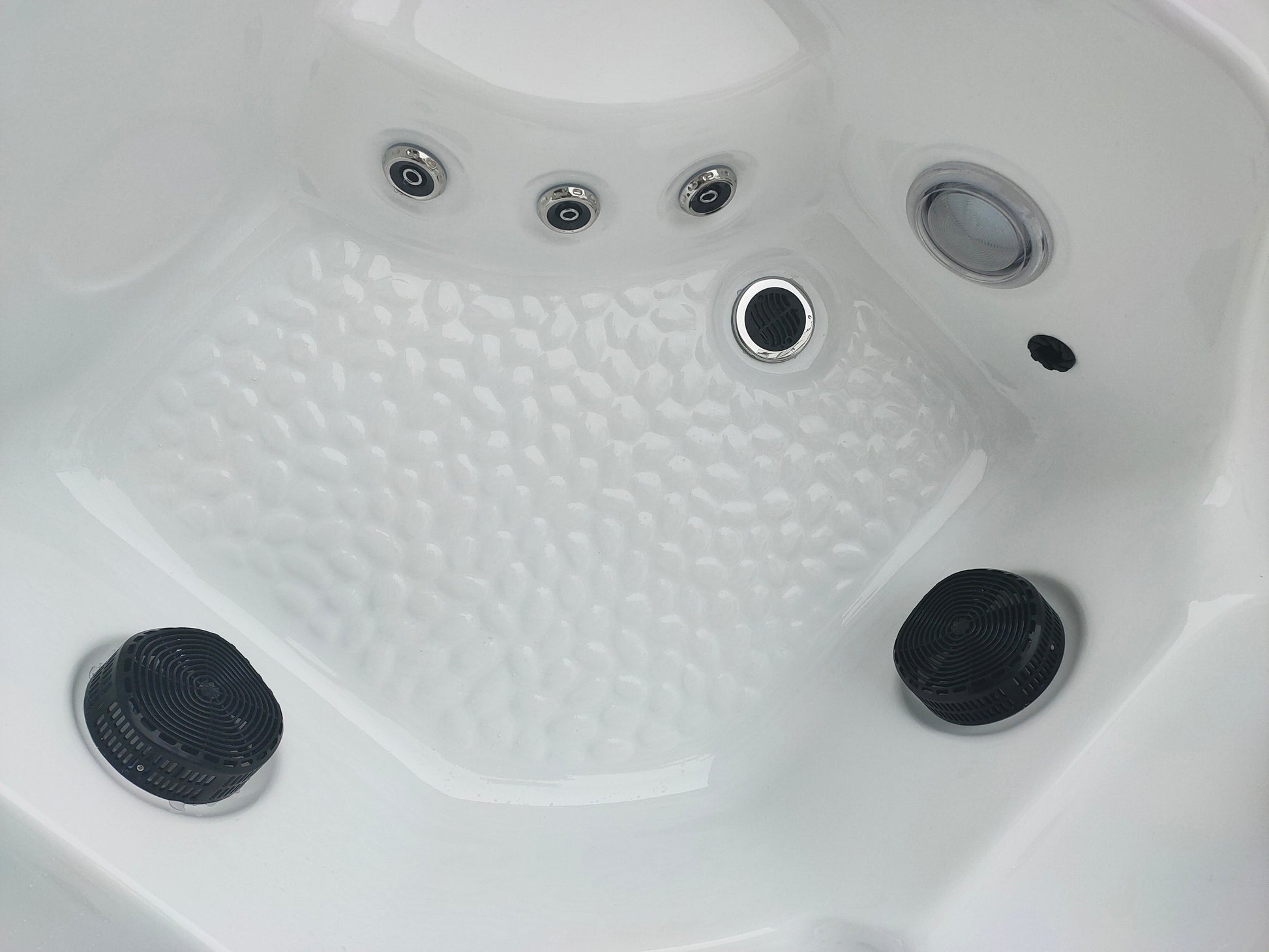  Outdoor Trident Lite - 5 Person Hot Tub With 2 Loungers