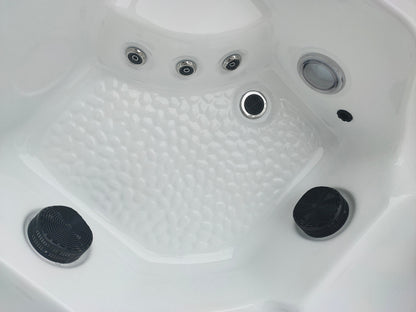  Outdoor Trident Lite - 5 Person Hot Tub With 2 Loungers
