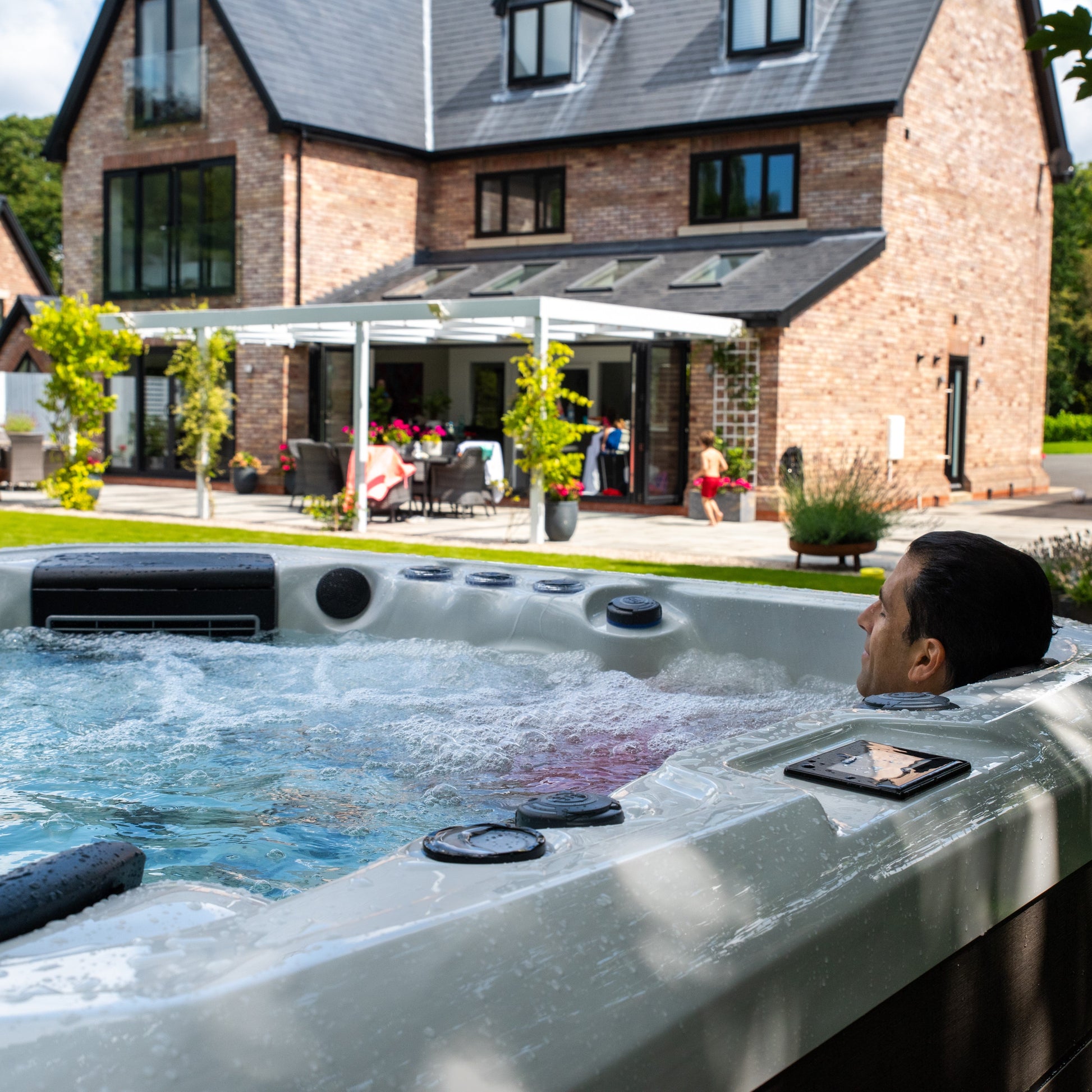  Outdoor Tokyo - 6 Person Hot Tub With 1 Lounger