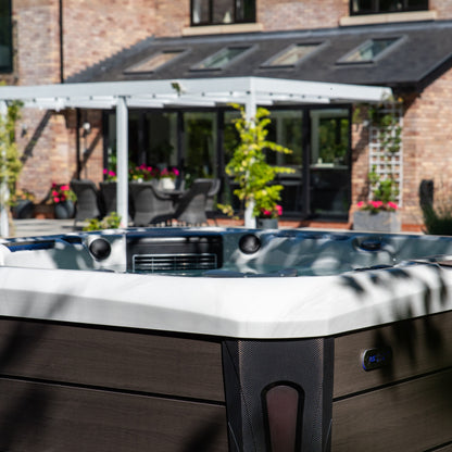  Outdoor Tokyo - 6 Person Hot Tub With 1 Lounger