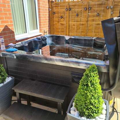  Outdoor Trident Lite - 5 Person Hot Tub With 2 Loungers