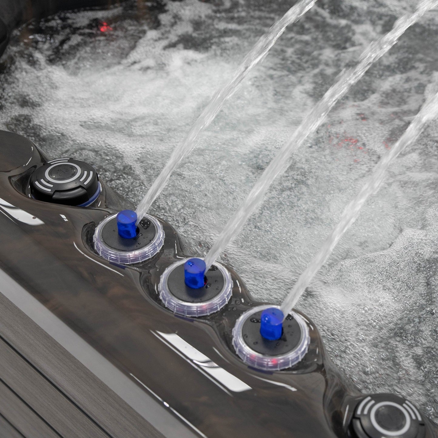  Outdoor Seville - 7 Person Hot Tub