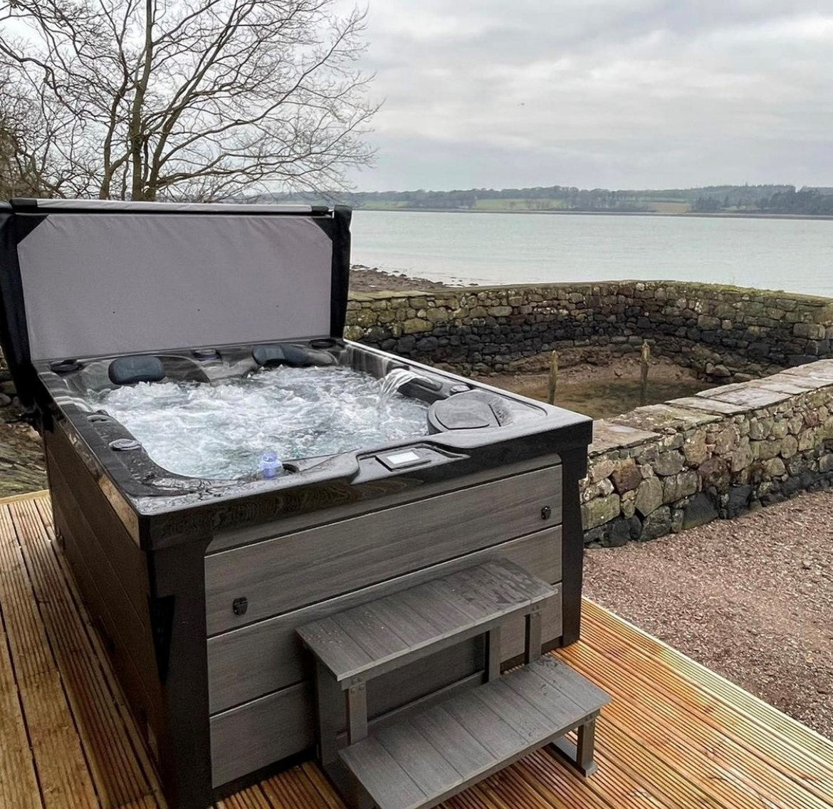  Outdoor Topaz - 3 Person Hot Tub With 2 Loungers