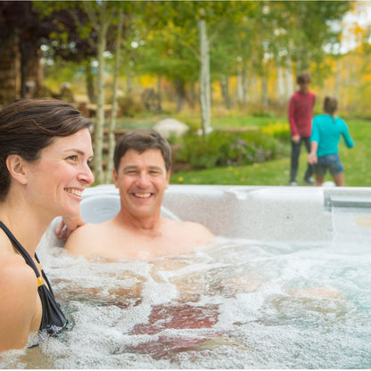  Jacuzzi® J245™ / J245IP™ - 7 Person Hot Tub