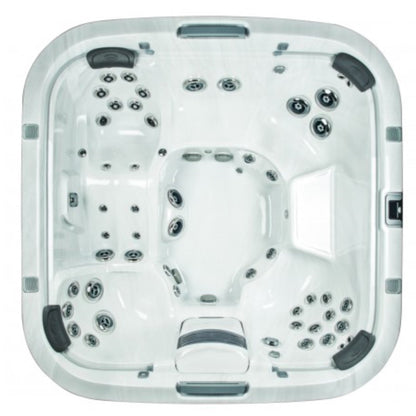  Jacuzzi® J575™ ProLast™ Hot Tub Winter Cover
