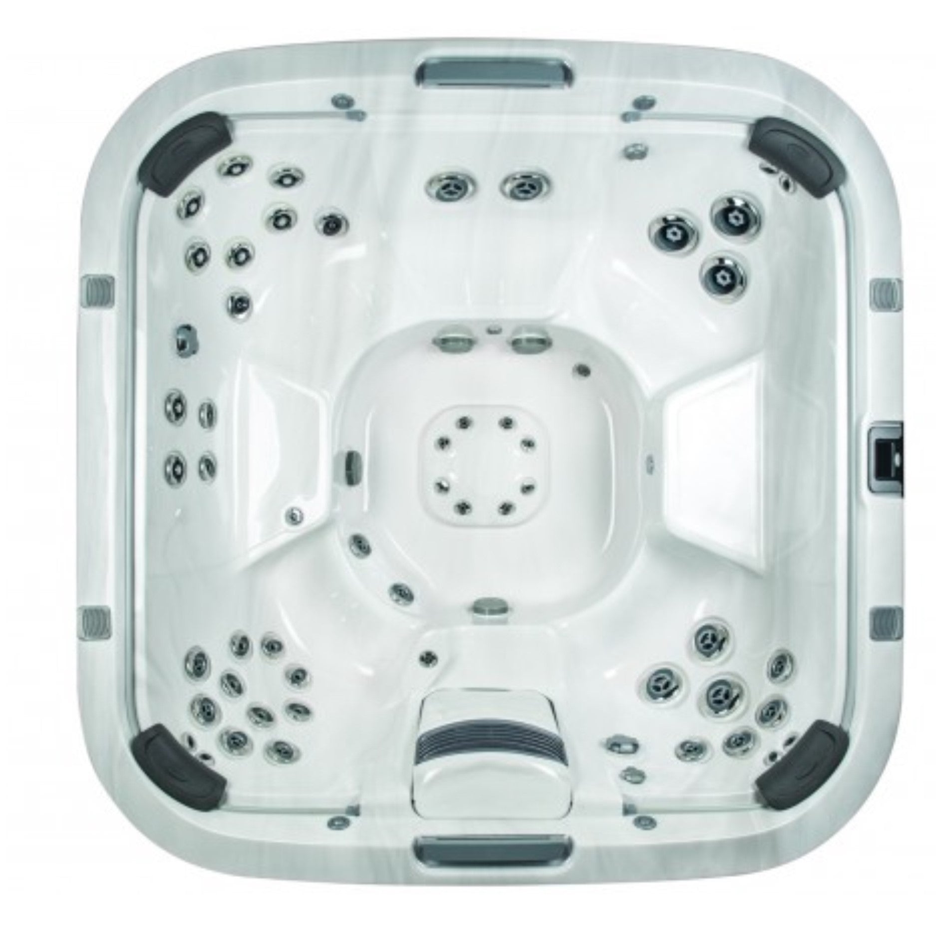  Jacuzzi® J585™ ProLast™ Hot Tub Winter Cover