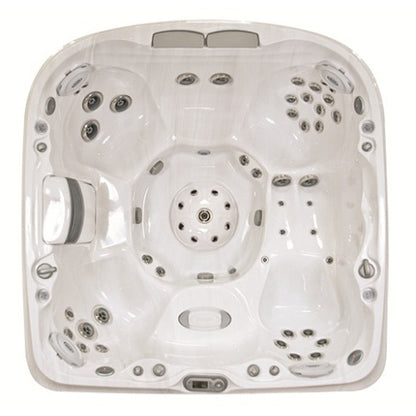  Jacuzzi® J480™ ProLast™ Hot Tub Winter Cover